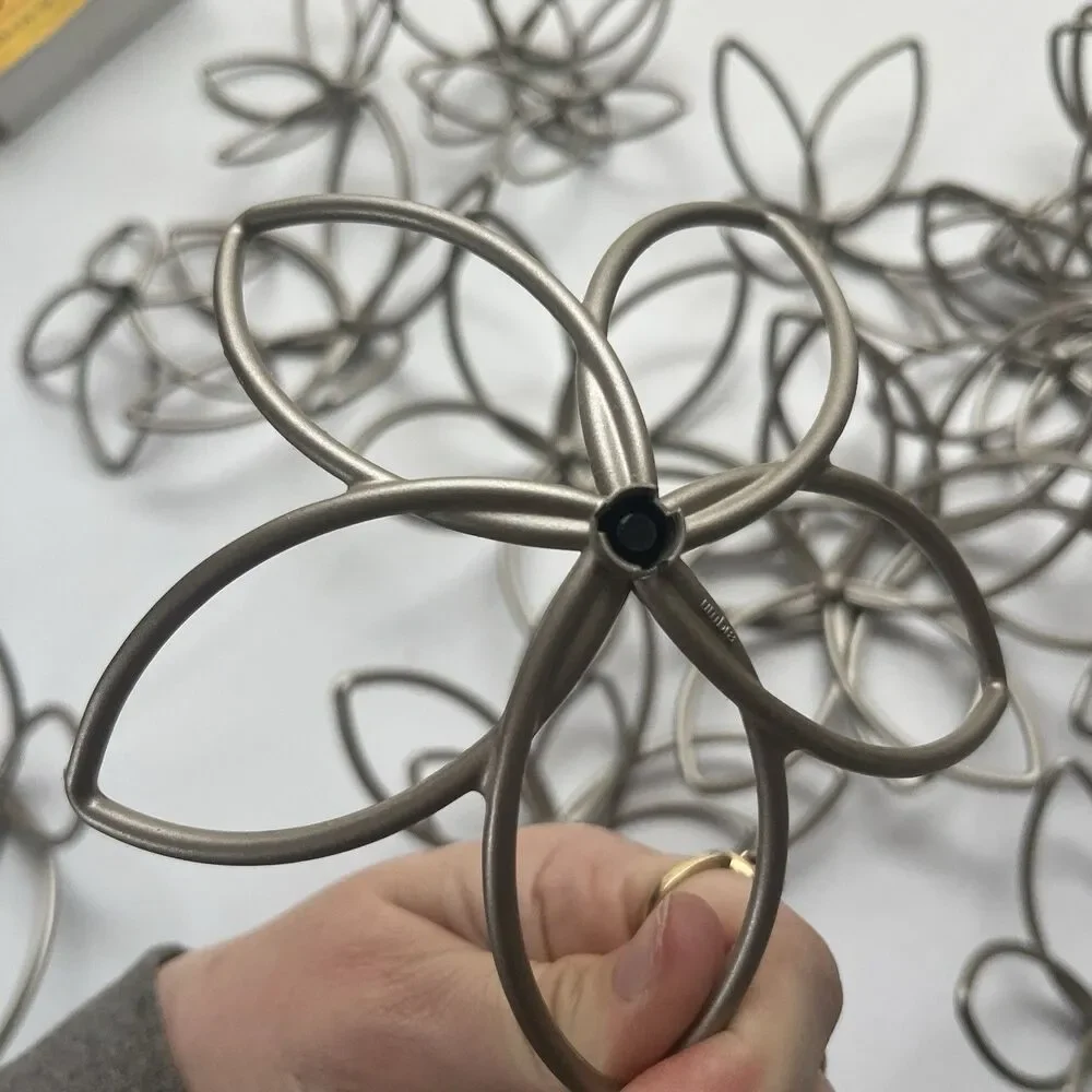 Artist Metal Wire Flower / Wall Art Decor
